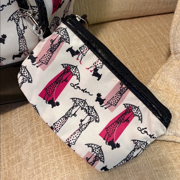 lululemon athletica Graphic Tote Bag with Pouch - Picture 3 of 13